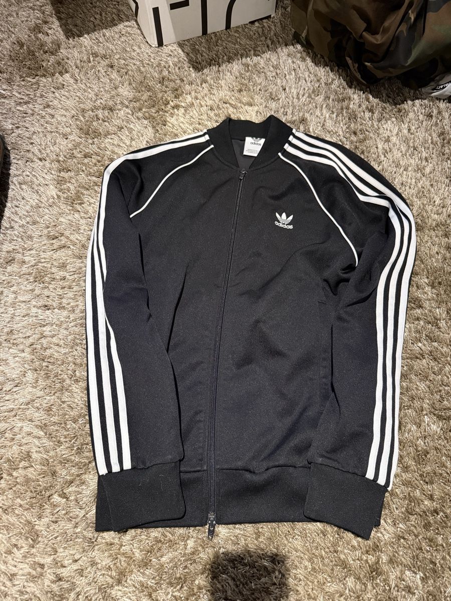 Adidas Giacche: Adidas Sweatjacke | Grösse M, schwarz – Nuovo (secondo la descrizione) da Küsnacht ZH venduto da Wozdav