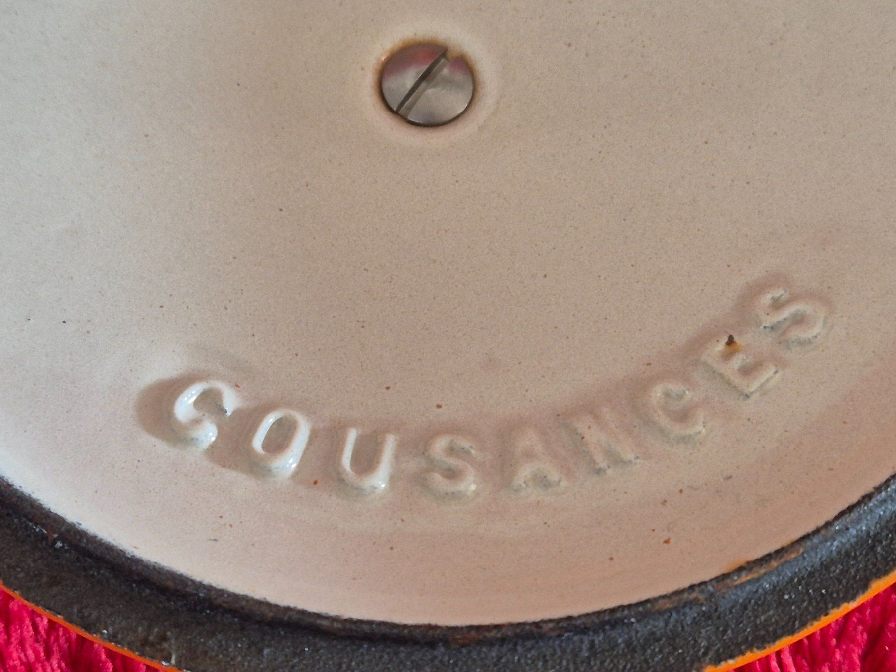 Cousances Pentole: Pot vintage en fonte Cousances – Usato da Monthey venduto da McAuthor 4