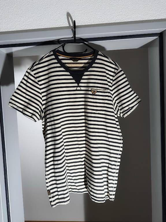 T-shirt: Premium T-Shirts - Grösse L – Usato da Zürich venduto da StereoMinus 3