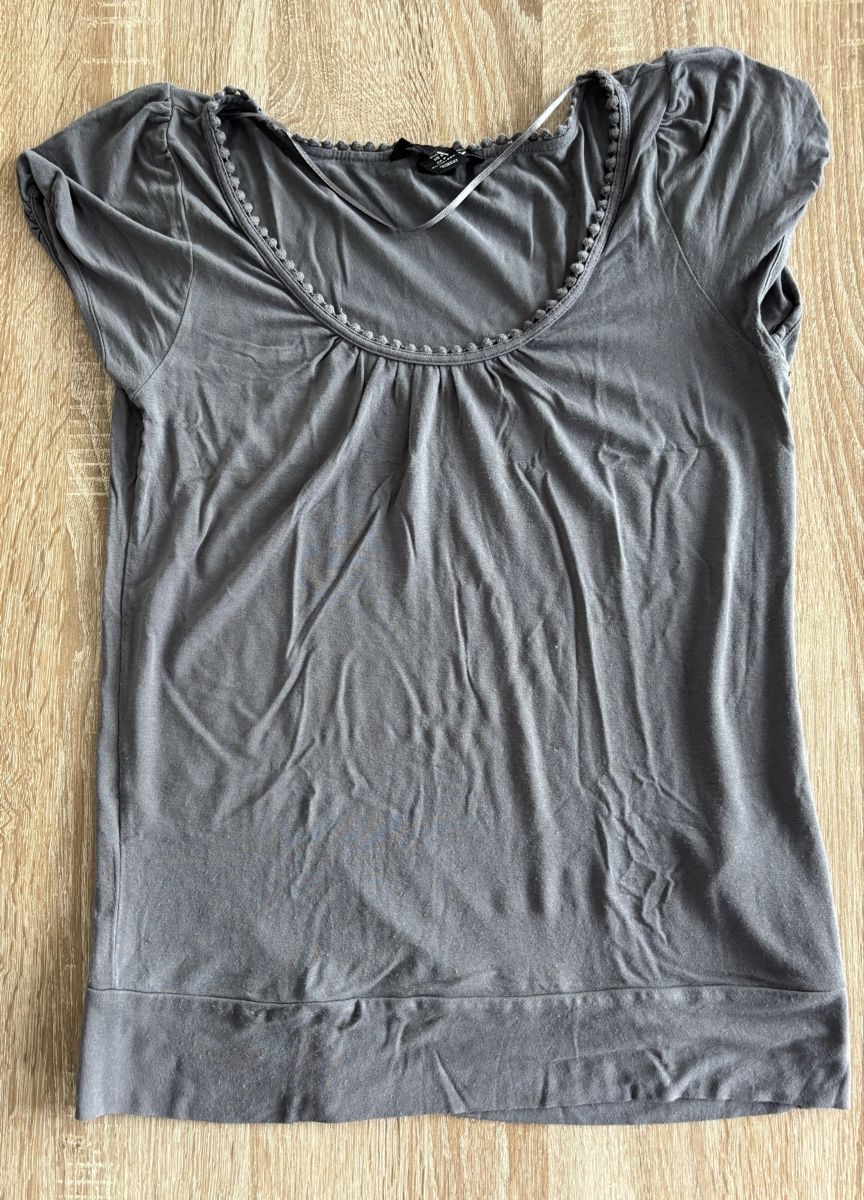 H&M T-shirt: T-Shirt Gr S – Usato da Ebikon venduto da Regipe