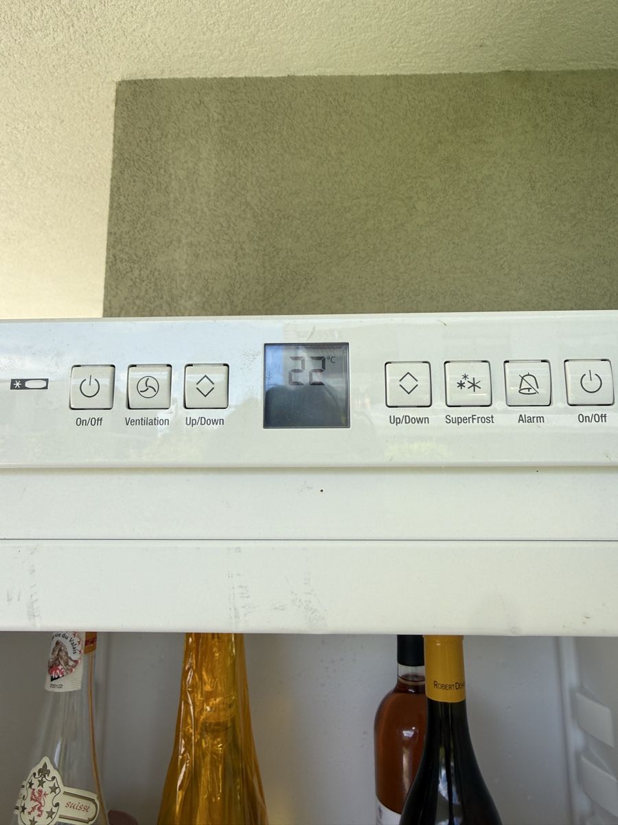 Liebherr Kühlschrank: Frigo Liebherr – Defekt aus Epalinges von ber_c8hk 1