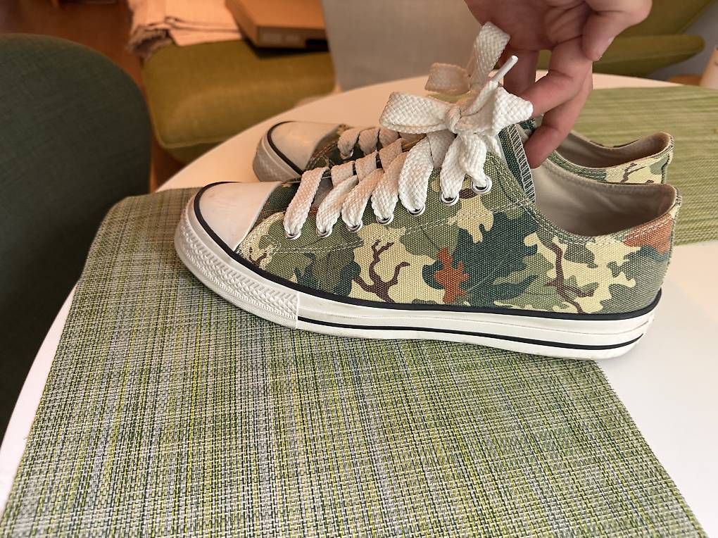 Chaussures hommes: Converse Chuck Taylor Throwback Low Camouflage – D'occasion à Zürich par luc_55wb 2