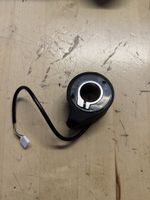E-Scooter Daumengas mit Kabel 5-Pin Stecker neu