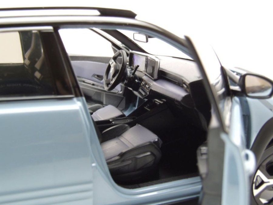 Renault Modellautos: Renault 4 E-Tech seit 2025 hellblau / schwarz 1:18 von NOREV – Neu und originalverpackt aus Gerlafingen von espero88 7