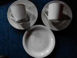2 Espresso Tassen mit Unterteller 'Winterling' + 1 Teller