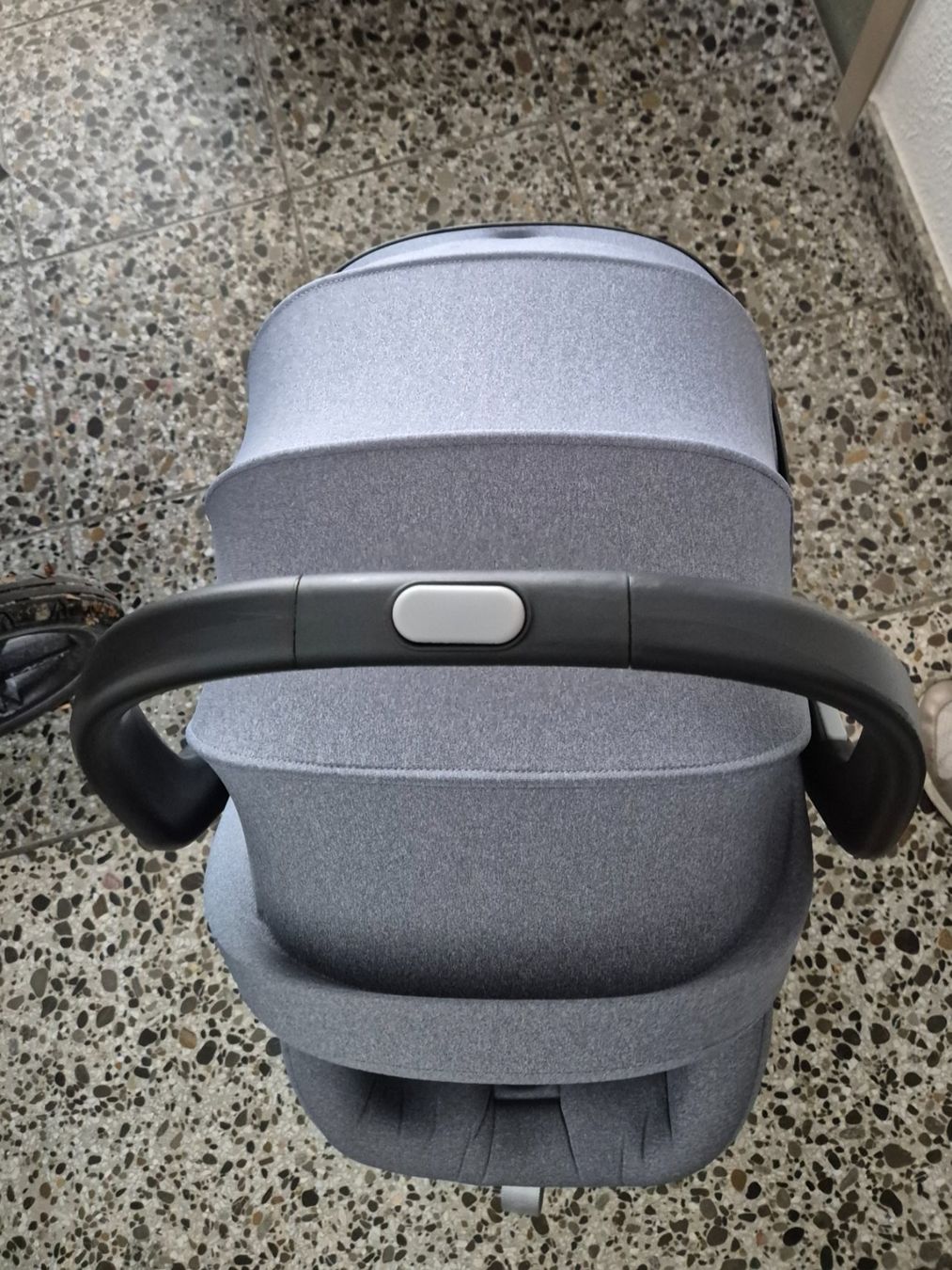 UPPAbaby Seggiolini per auto: Kinderautositz UPPAbaby MESA i-SIZE – Usato da Zumikon venduto da Nicci6 3