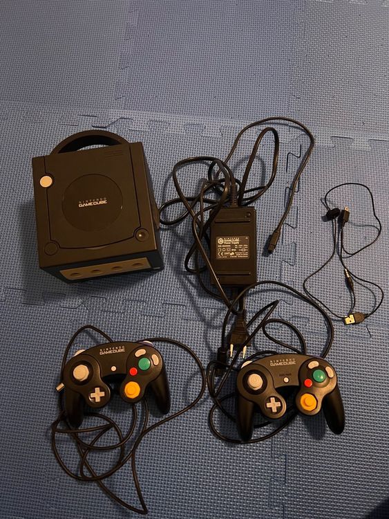 Nintendo GameCube inkusive 2 original Controller (Gebraucht) in Gossau ...