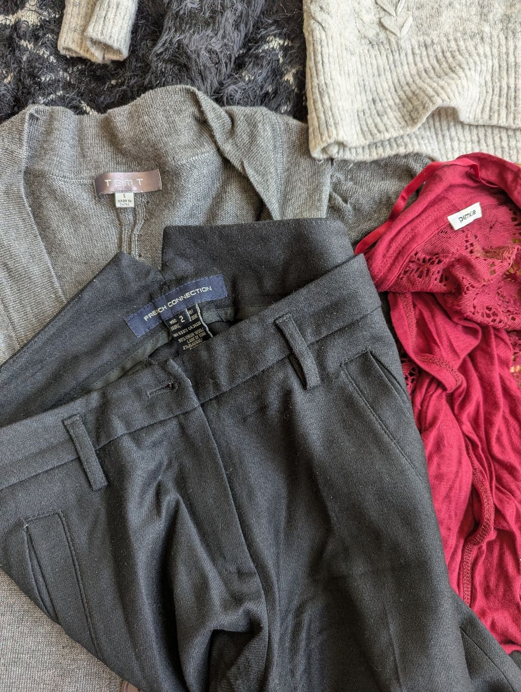 Lotti di vestiti: Damen Kleiderpaket Grösse S – Usato da Wallisellen venduto da Taurusit 3