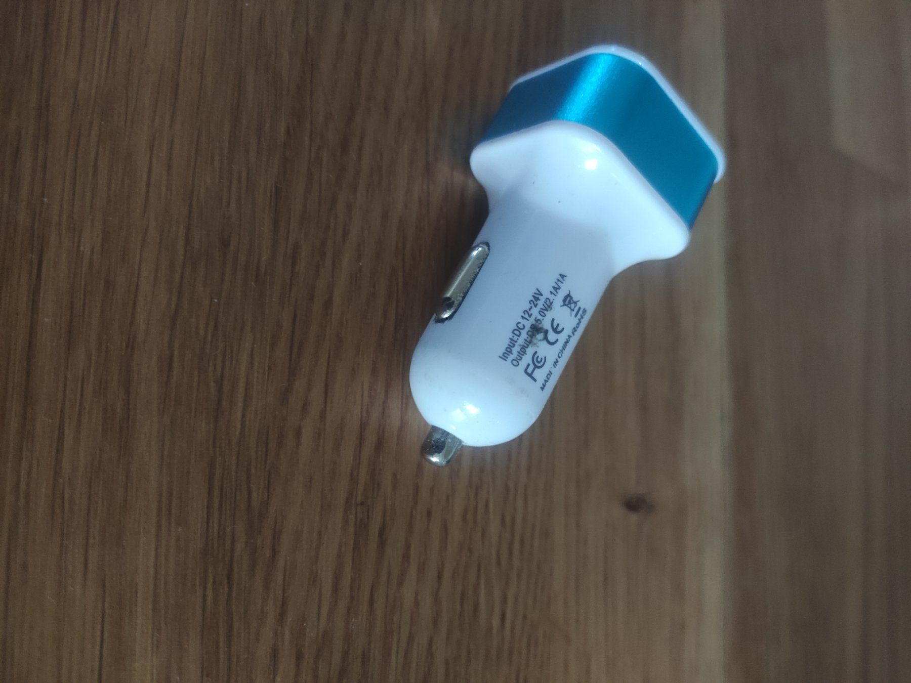 Caricabatterie: Chargeur USB voiture – Usato da Neuchâtel venduto da snips01 1