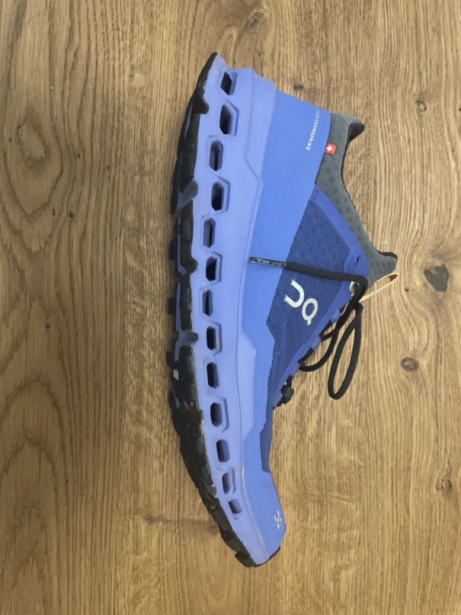 On Scarpe da uomo: ON Running Cloudventure Trailrunner Gr.44 wie Neu – Usato da Remigen venduto da aganguly 1