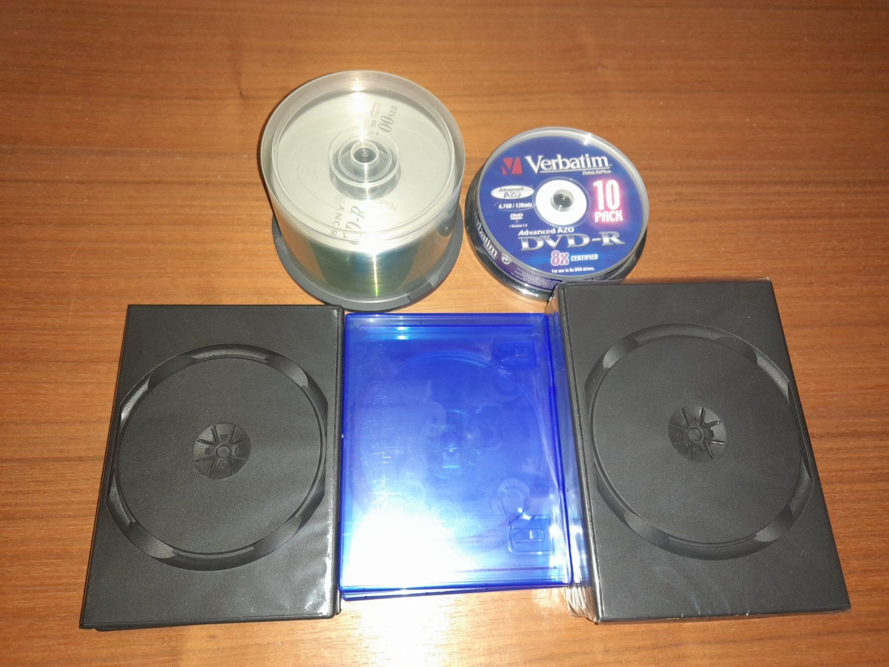 CD & DVD vergini: Diverses zum Brennen – Nuovo e nell'imballaggio originale da Cham venduto da vento9