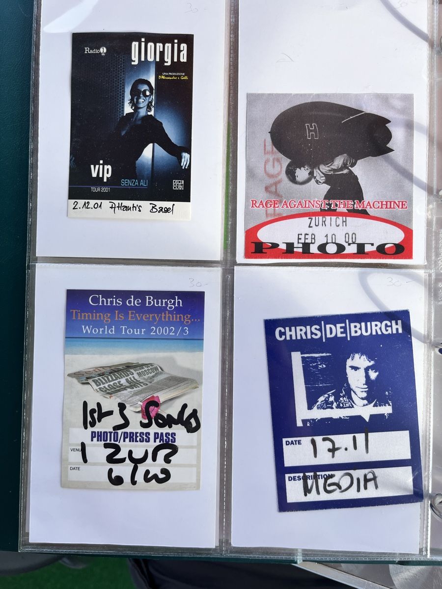 Plaketten & Abzeichen: Pass photographe pour CHRIS DE BURGH et plus Années 2000 – Gebraucht aus La Neuveville von MaSandri