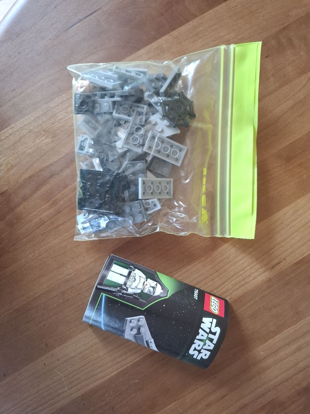Lego Kit di costruzioni: StarWars Coruscant Planet – Usato da Zihlschlacht venduto da ena_n99x 2