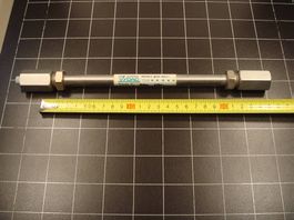 Grosse HPLC Chromatographie Säule v. VYDAC 220x?mm