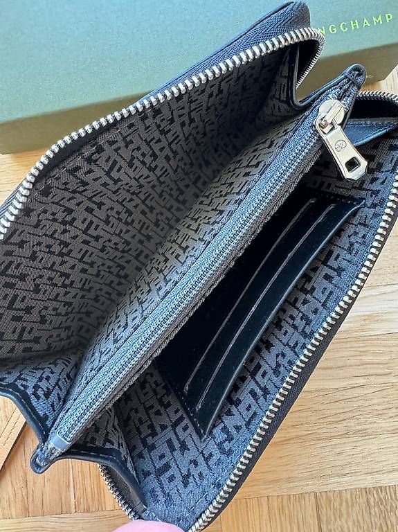 Longchamp Portamonete: Longchamp Portemonnaie schwarz – Usato da Wädenswil venduto da theresa_soph 1