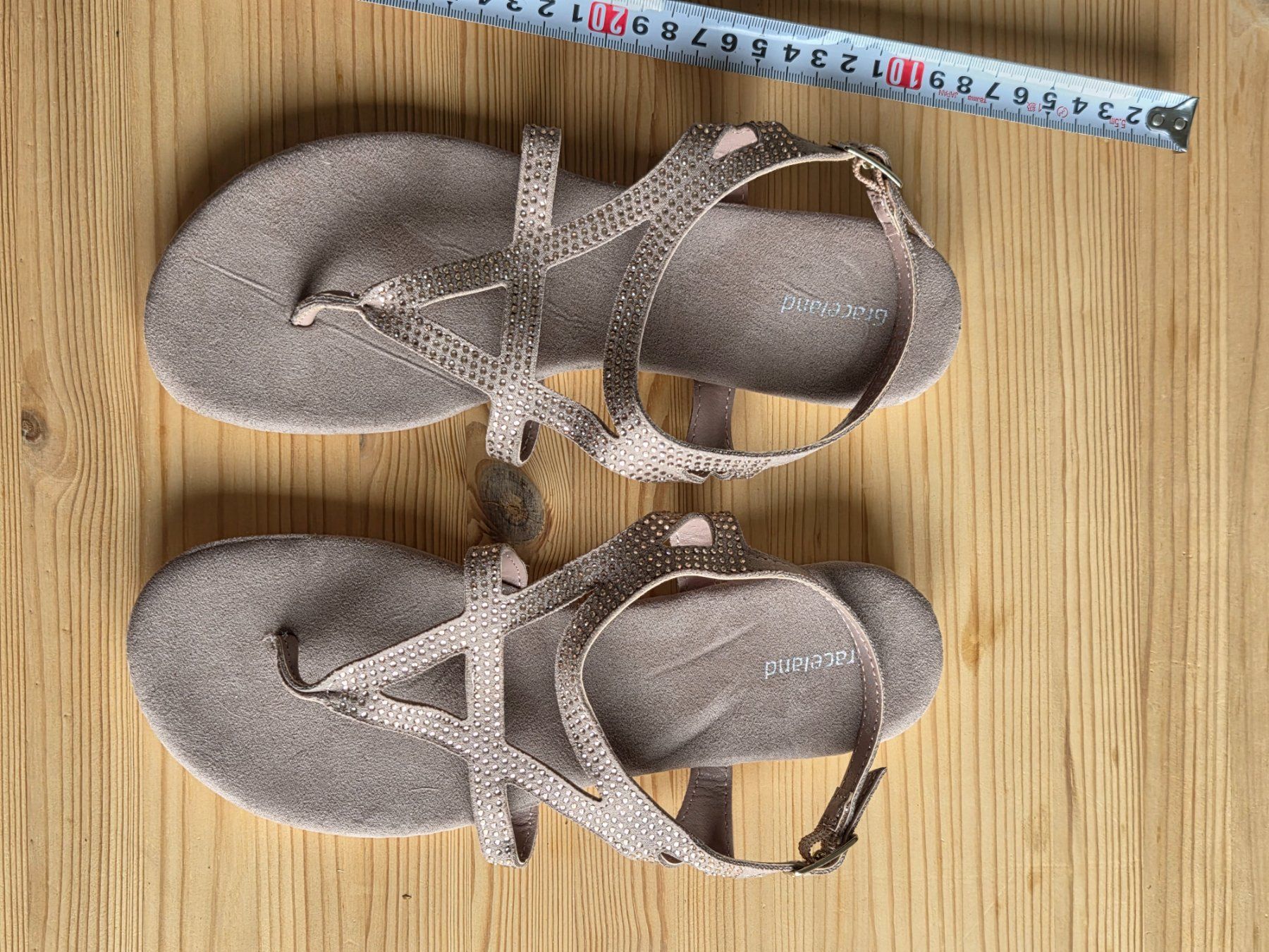 Graceland Damenschuhe: beige/hellbraun Sandale, 39, neuwertig – Gebraucht aus Liestal von ITOlio 1