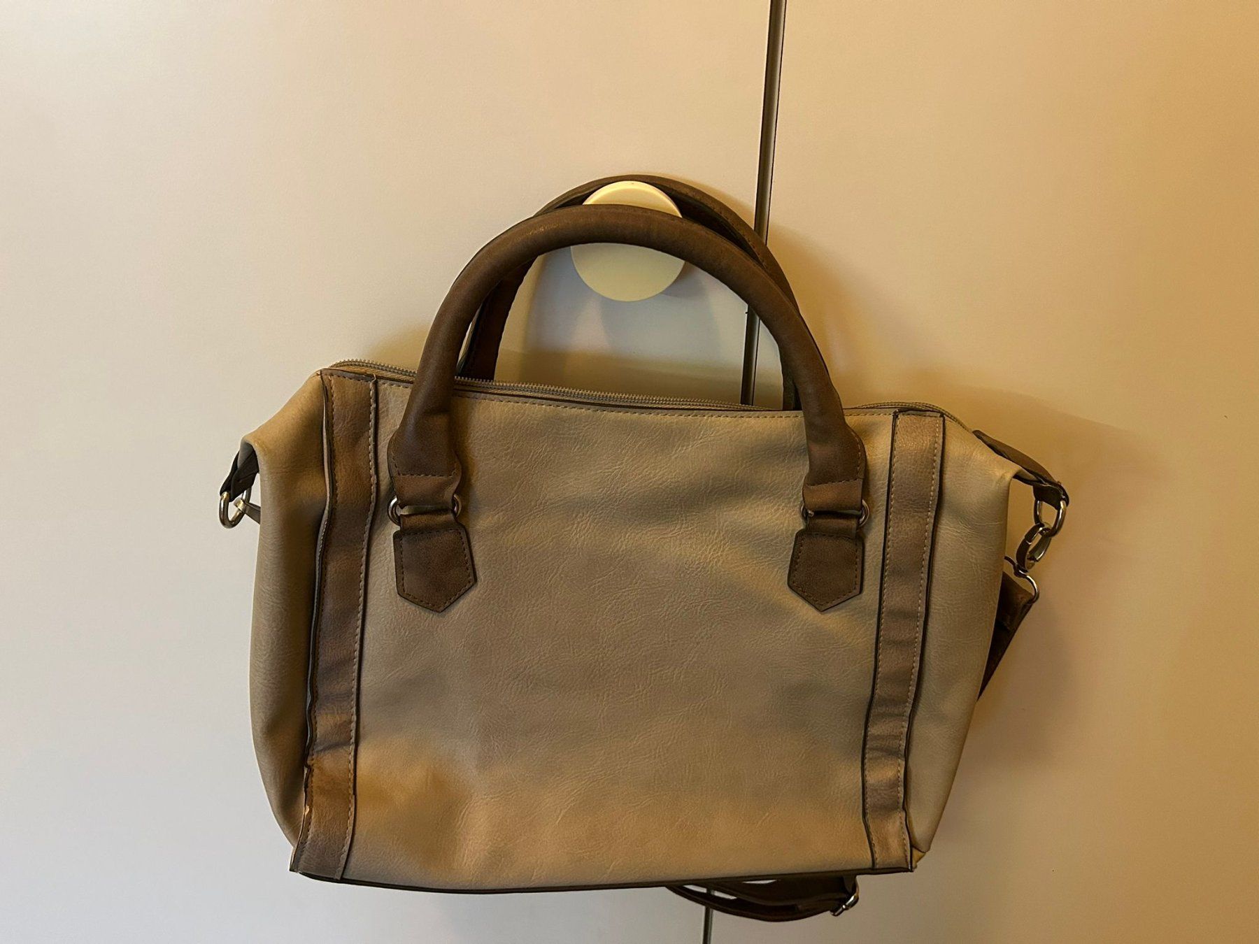 Sacs femmes: Borsa a tracolla beige e marrone Catwalk – D'occasion à Melano par H-Sara 1