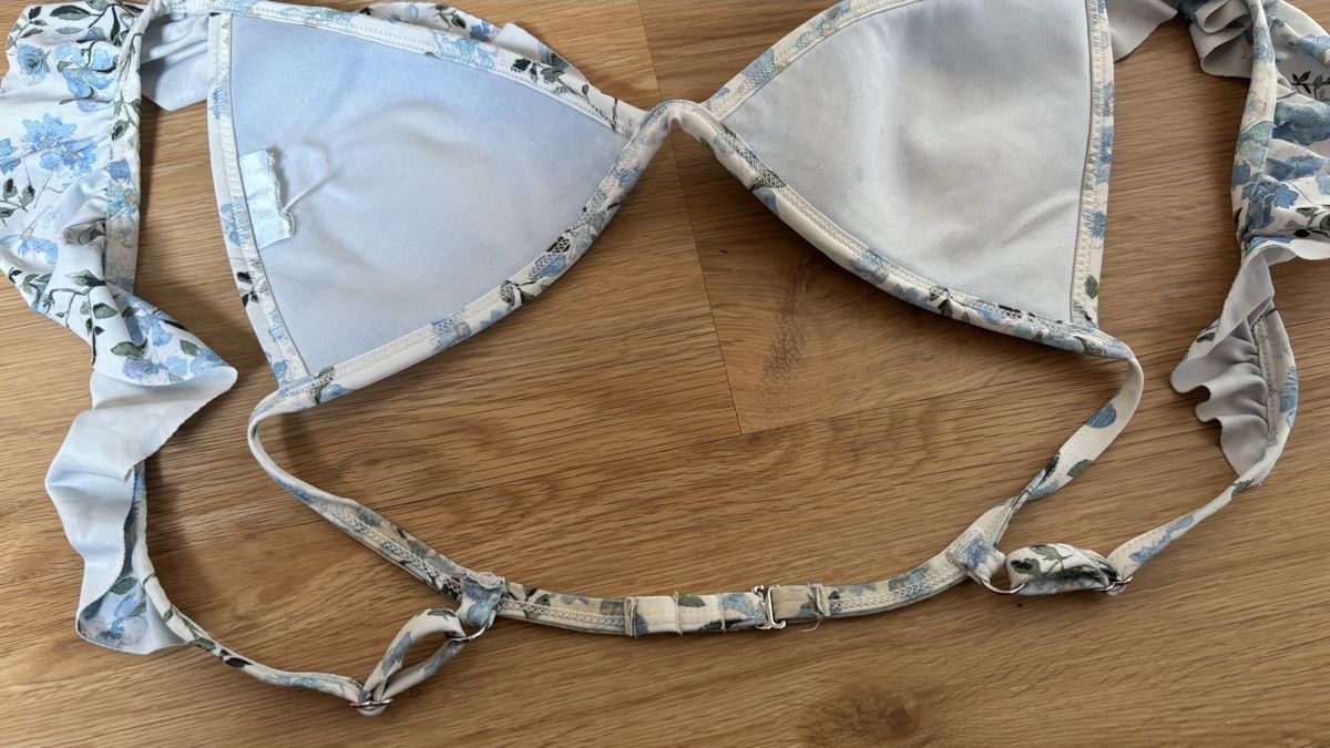 Costumi da bagno & Bikini: Schönes Bikini-Oberteil – Usato da Roggwil BE venduto da R.. 1