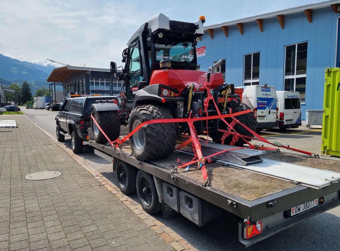 Altro per Ufficio & Commercio: Transport bis 7.500T – Usato da Alpnach Dorf venduto da razer05 1