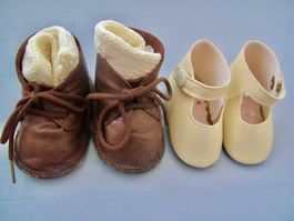 2 X SOULIERS DE POUPEE NEUFS