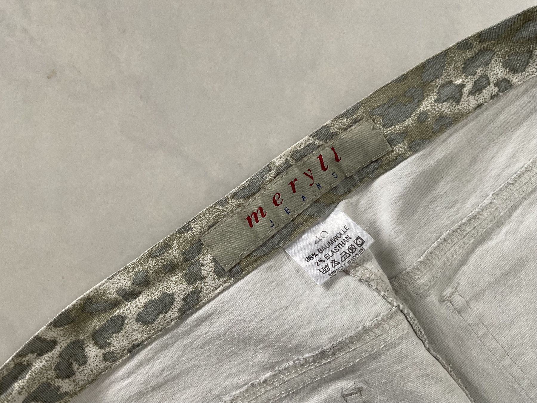 Jeans: Gemusterte Jeanshose Gr. 40 – Usato da Adliswil venduto da bei_2b57 4