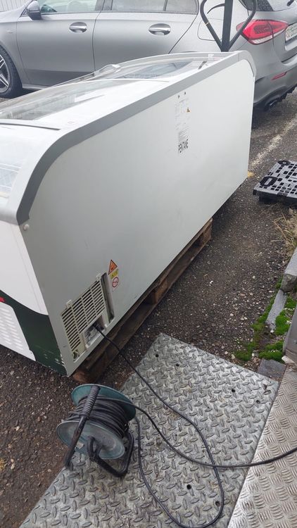 Kühl und Gefriertruhe AHT Gastro Verkaufstruhe-613 5