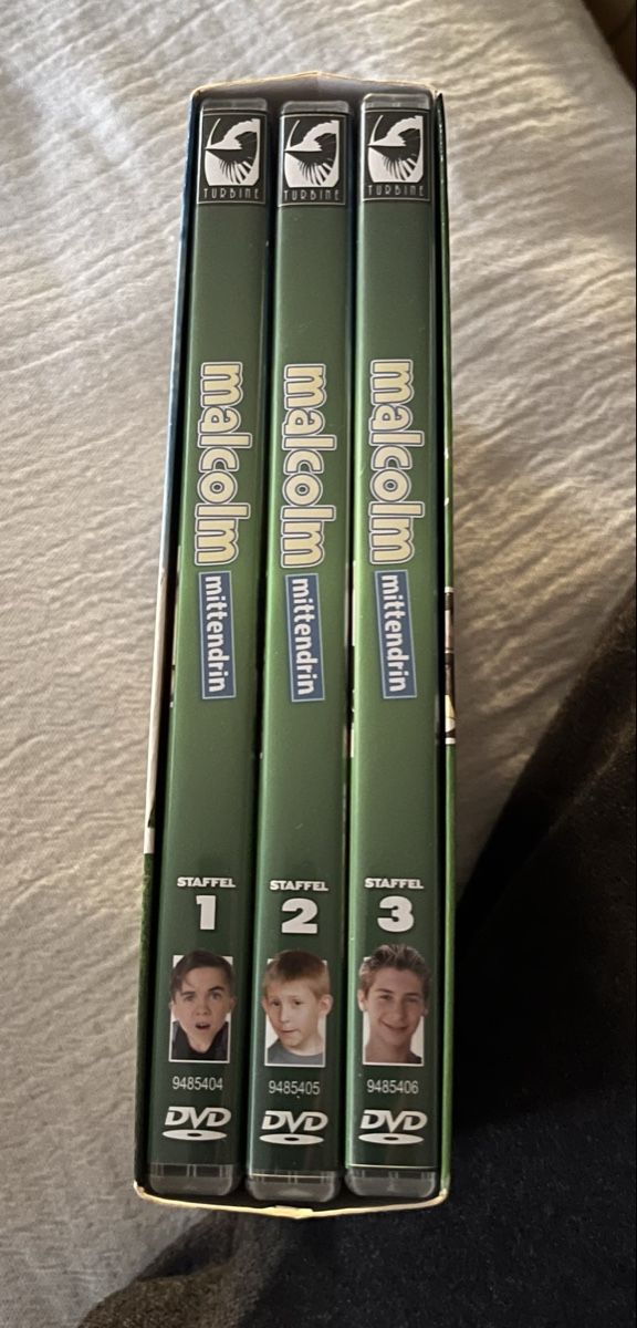 Alle DVDs: DVD Malcom mittendrin, 1.-3. Staffel, komplett  – Gebraucht aus Affoltern am Albis von Silber79 1