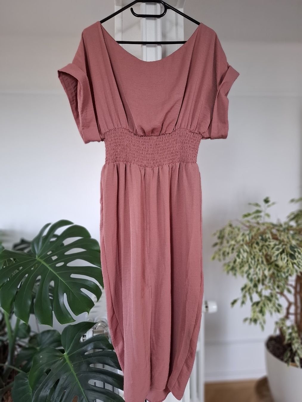 Asos Kleider: Robe ASOS design rose taille EU 38 – Neu (gemäss Beschreibung) aus Neuchâtel von FloKo88 1