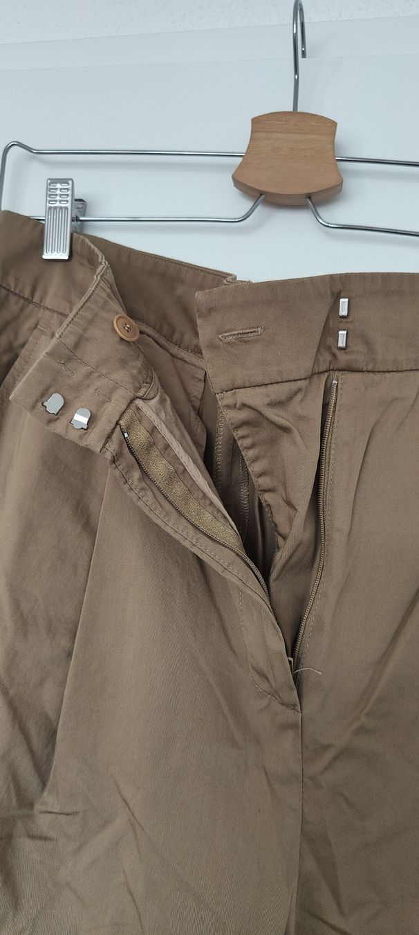 Pantaloni: 4 brown trousers (size 44) – Nuovo (secondo la descrizione) da Oberbuchsiten venduto da DianaLup 3