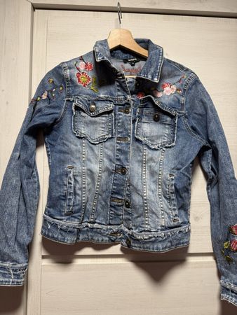Jeansjacke Desigual Gr. 38mit Blumen-Stickerei