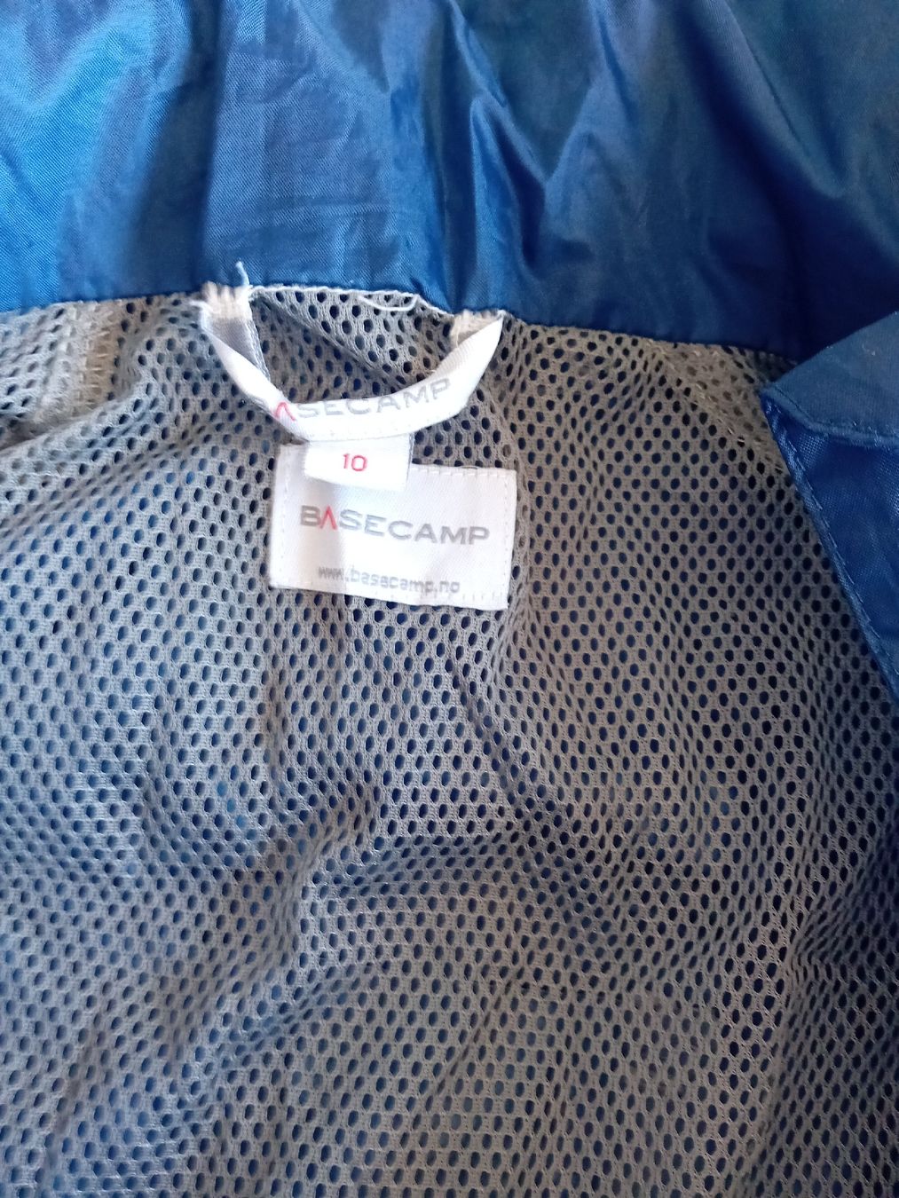 Giacche: BASECAMP Blaue Regenjacke, Grösse 140 – Usato da Romanshorn venduto da milenva 2