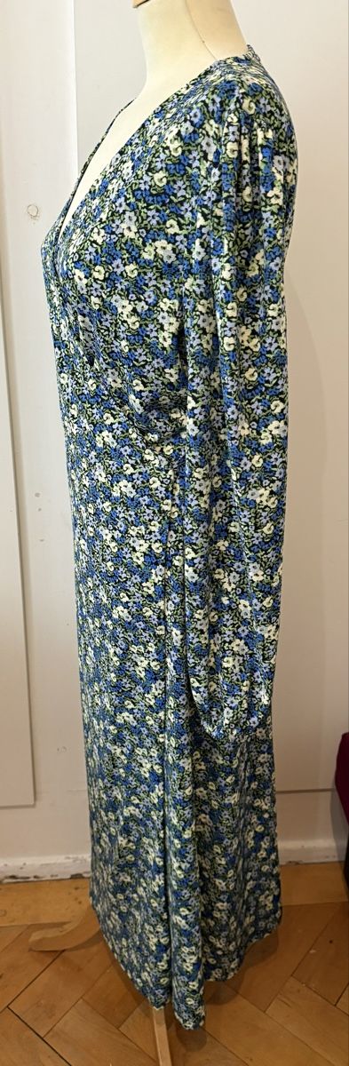 Mango Robes: Robe portefeuille mango – Neuf (Voir description) à Le Locle par tchanatakoua 2