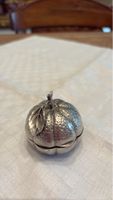Antike Apfel-Dose aus Silber, Vintage Schmuckdose Rarität