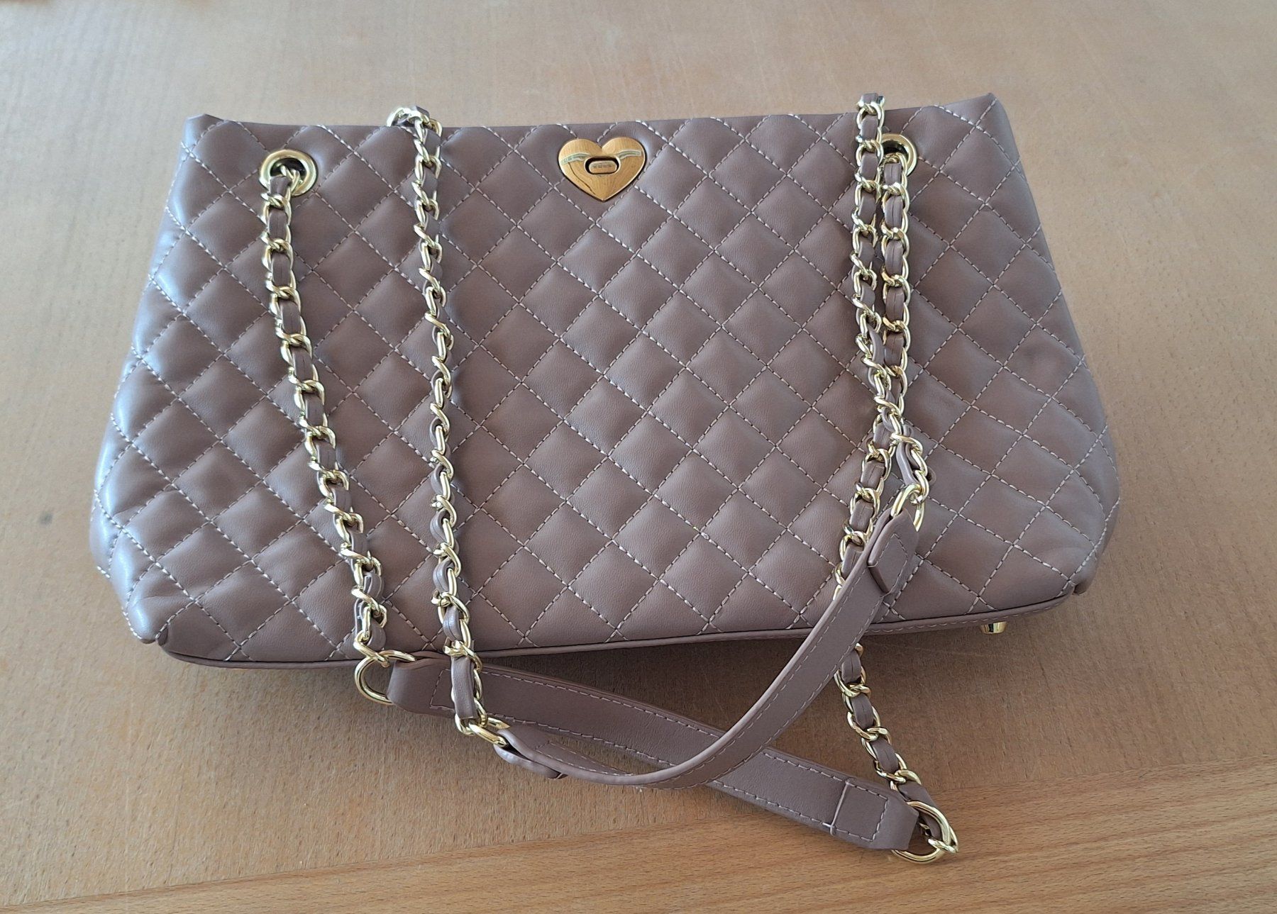 Borse da donna: Umhängetasche Handtasche Schultertasche elegant Keep – Nuovo (secondo la descrizione) da Gurtnellen venduto da Rhino77