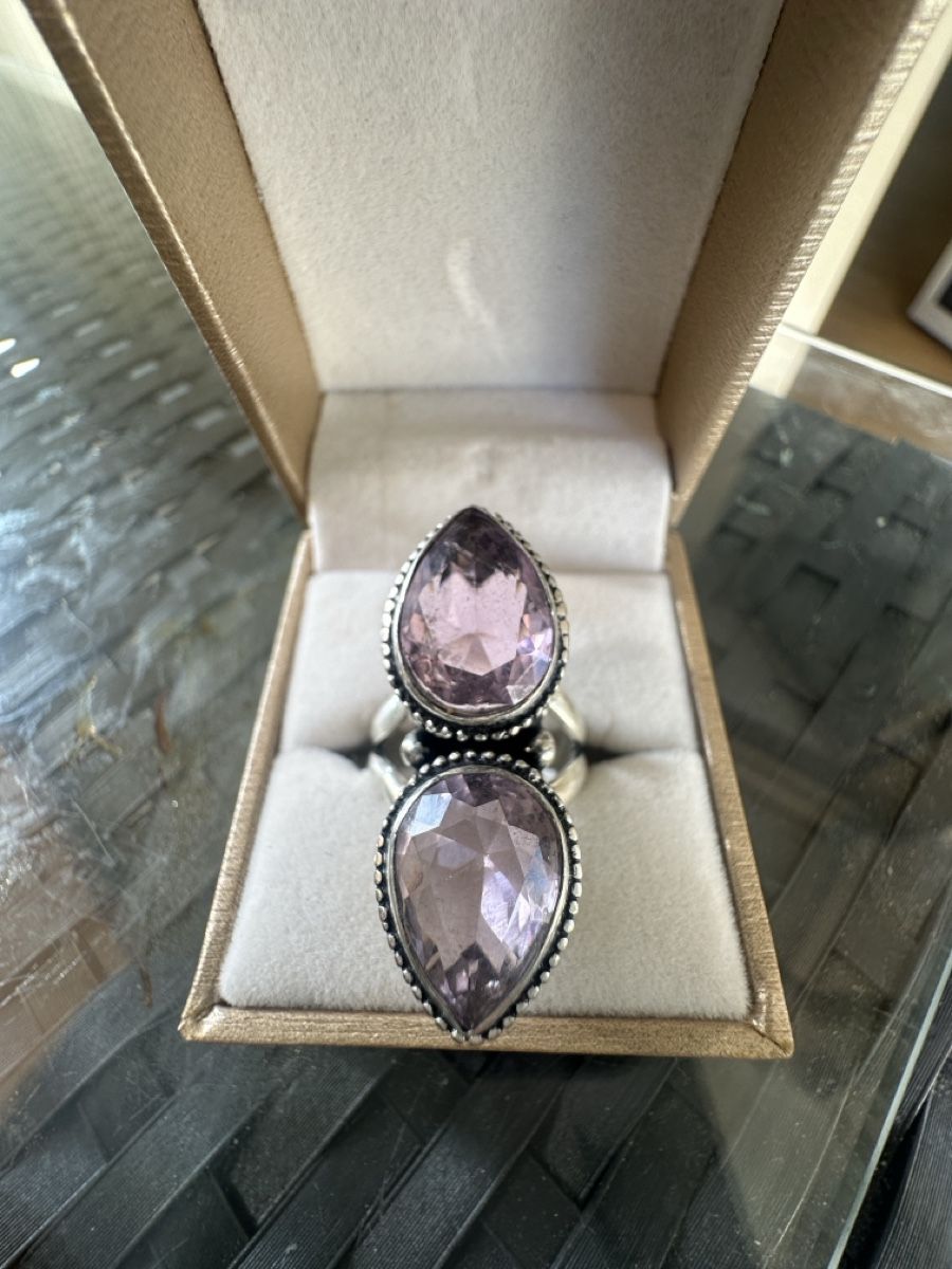 Ringe: Silber Ring mit Kunzit Halbedelsteinen  – Neu und originalverpackt aus Kriens von Hortensie6