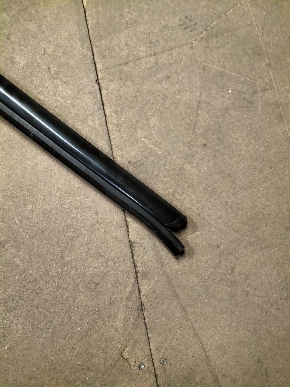 VW Alle Autoersatzteile: VW Golf 2 Dachzierleiste 3-Türer – Gebraucht aus Montlingen von Cram88 2