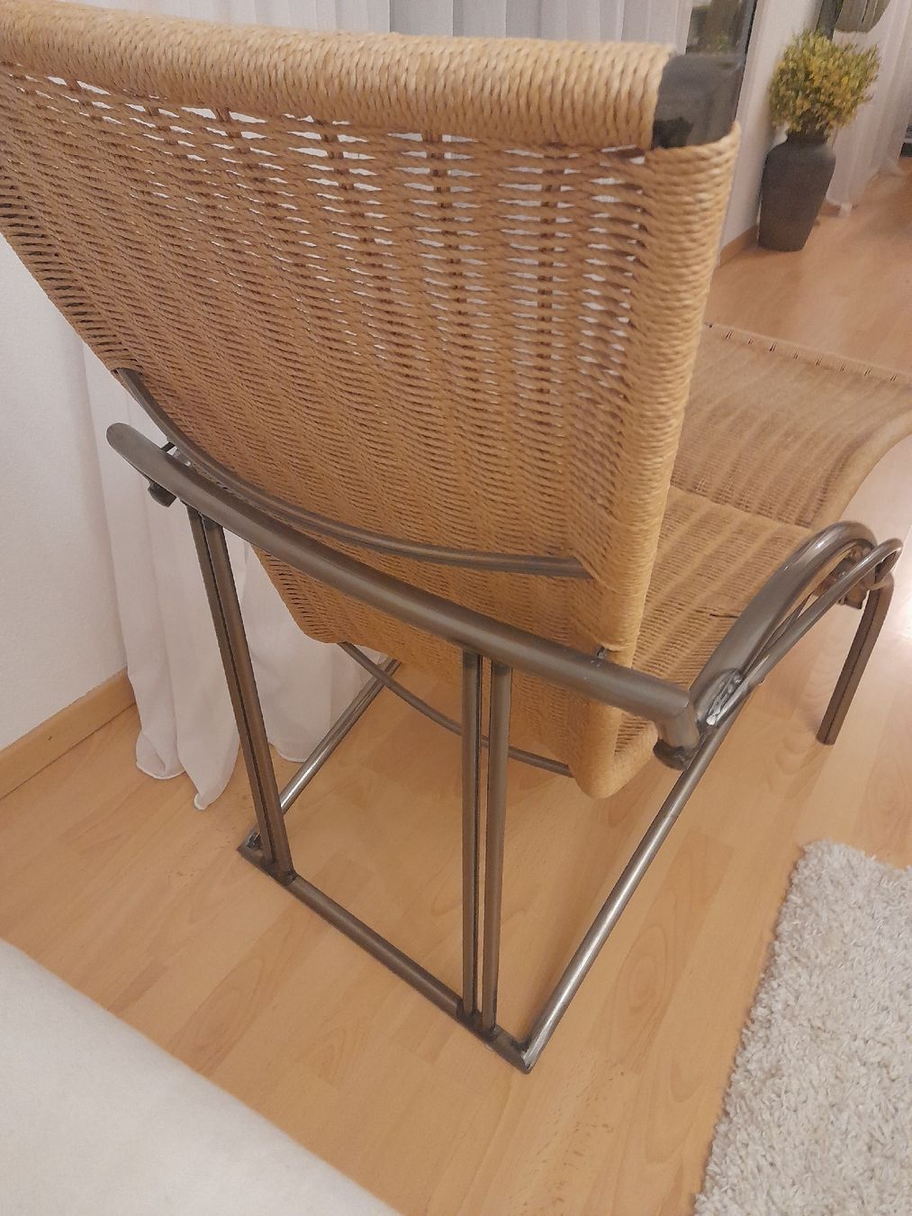 Poltrone: Handgemachter Sessel mit Hocker – Usato da Glattbrugg venduto da B_B 2