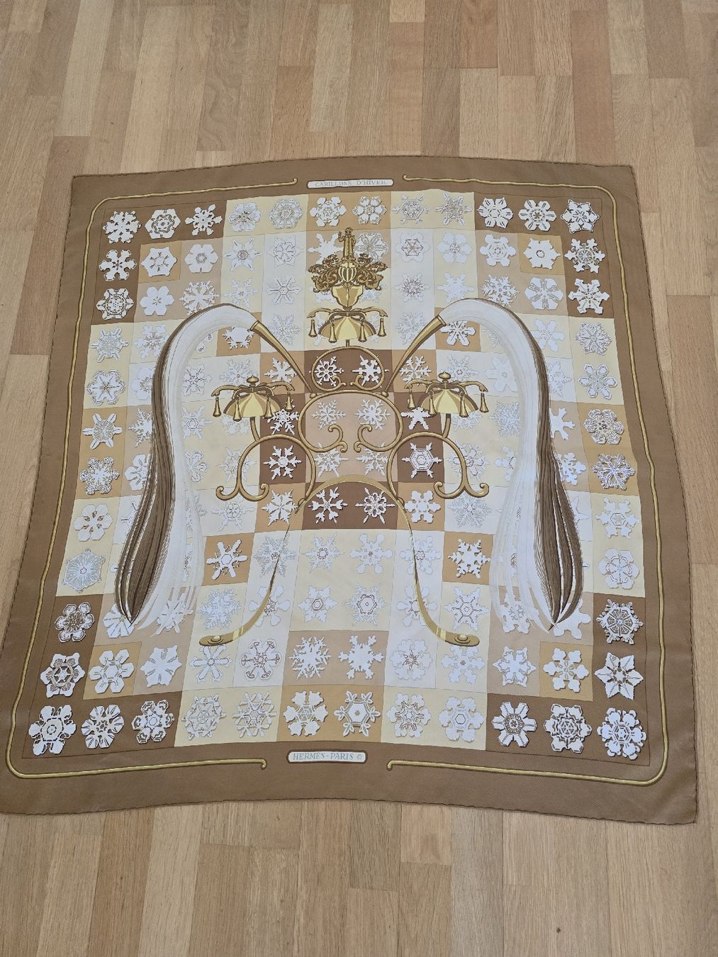 Hermès Foulards & écharpes: Tuch von Hermes – Neuf (Voir description) à Zollikon par cae_szy7