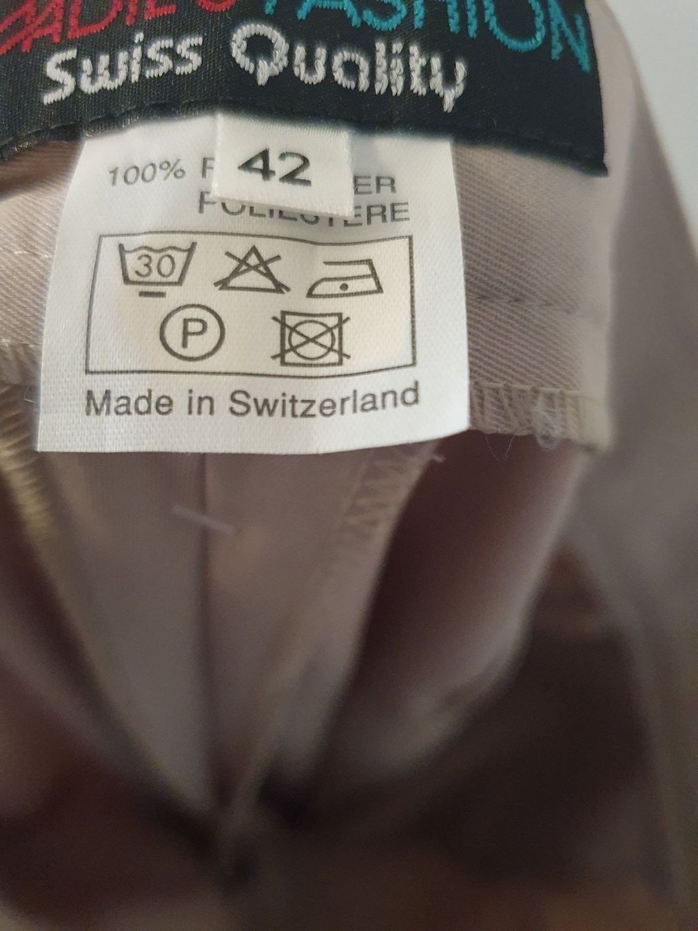 Pantaloni: Hose Gr. 42 neu – Usato da Thalwil venduto da Briscolina 2