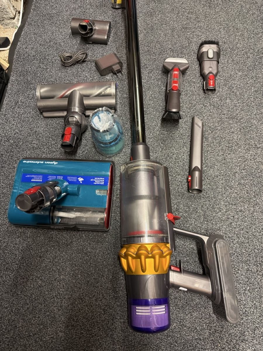 Dyson Aspirateurs & Accessoires: Dyson v15 Detect Submarine – D'occasion à Landquart par Nnf007 3