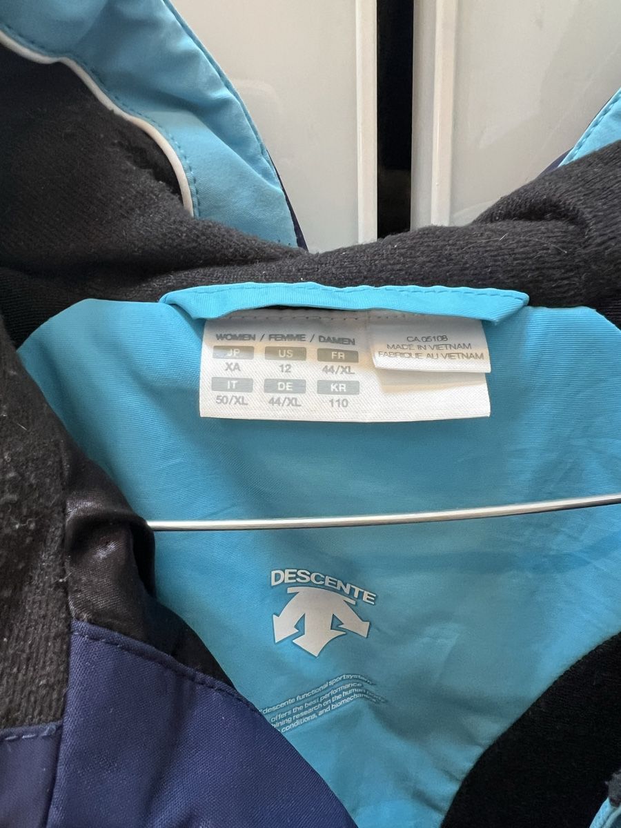 Jacken: Skijacke Descente, Gr. 44, Blau – Gebraucht aus Grindelwald von wand_24 2