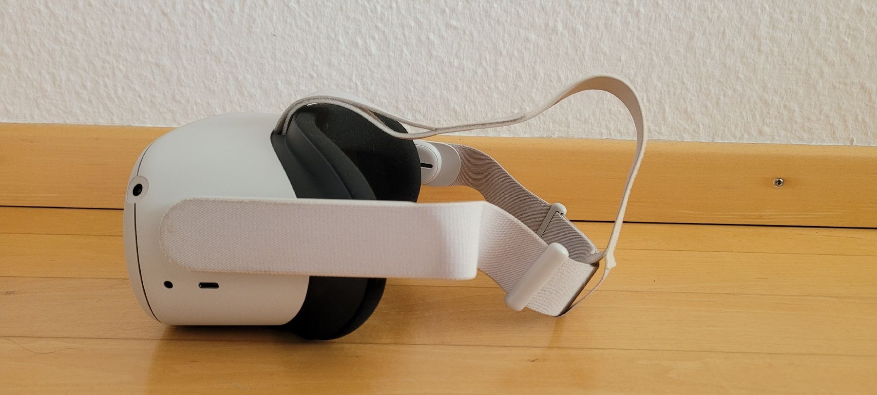 Meta VR Brille: Oculus Quest 2 64GB – Gebraucht aus Baden von PPWB 4