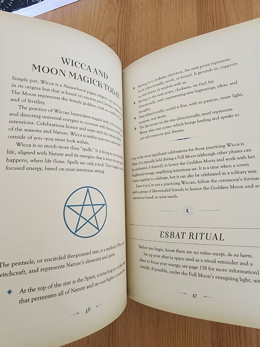 Libri: Moon Magic Aurora Kane Handbuch LHR – Nuovo (secondo la descrizione) da Berneck venduto da erato6 2