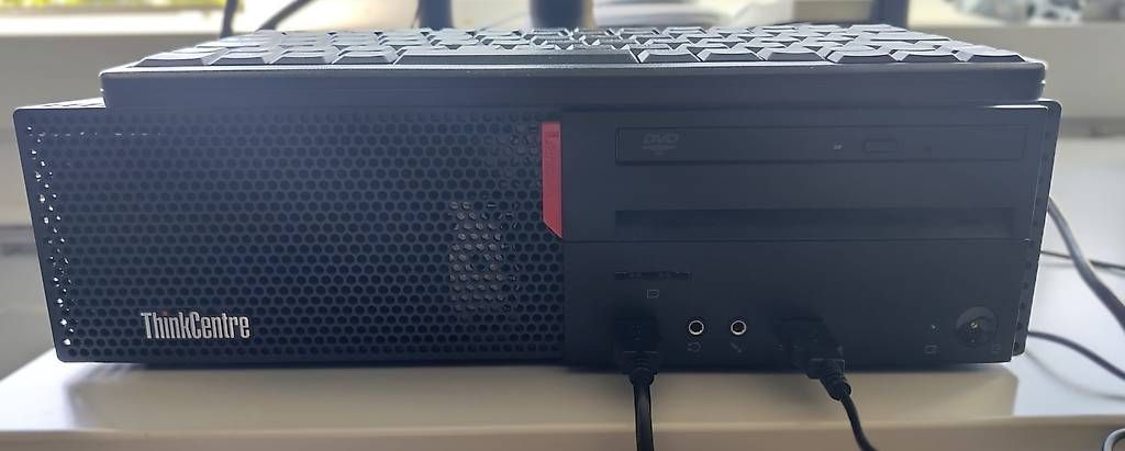 Lenovo PC: PC BUNDLE! Lenovo ThinkCentre i5, 16GB RAM, SSD, 24" Monitor – Usato da Riehen venduto da silentsoles 1