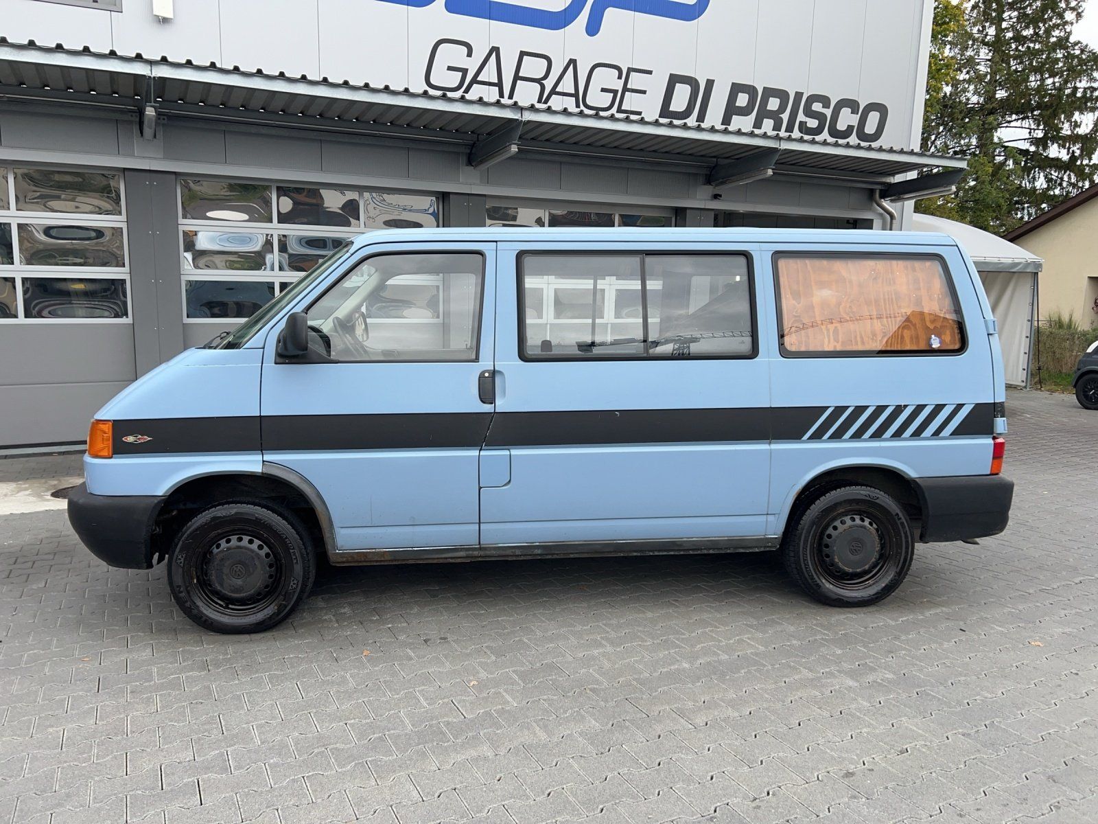 VW Automobili: VW T4 2.5 TDI / Automat – Usato da Kölliken venduto da Apollo74 1