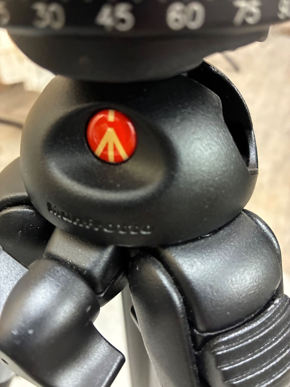 Manfrotto Stative & Stativköpfe: Neotec Manfrotto 458B Nur einmal gebraucht – Neu (gemäss Beschreibung) aus Fribourg von waves55 3