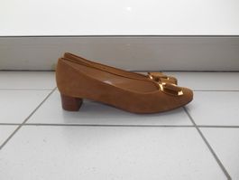 Brunate Lederpumps Grösse 40.5 *Schön & Neu*