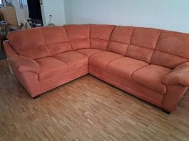 Rundecksofa mit Auszieh-Bettfunktion