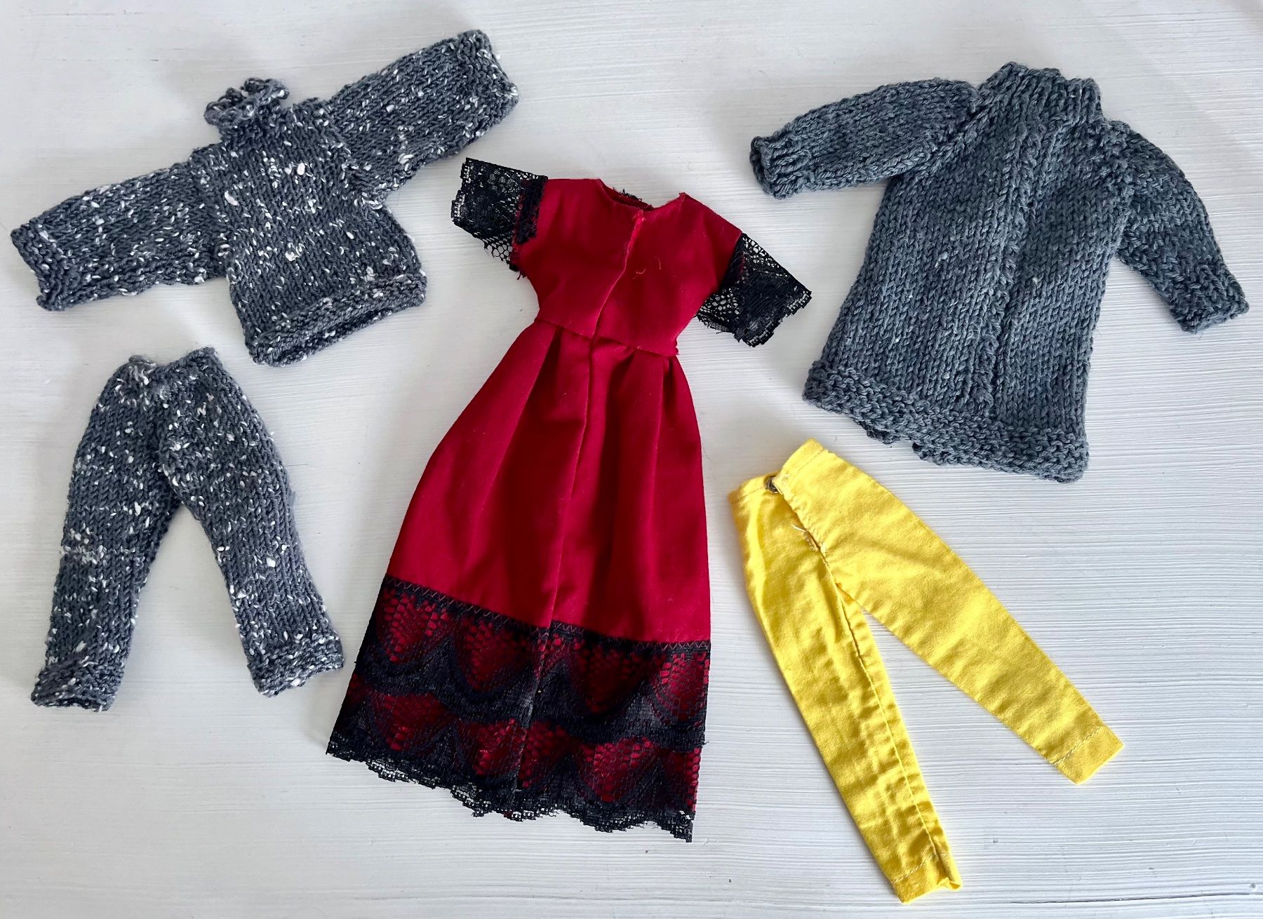 Puppen: 3 outfit vintage per Barbie – Gebraucht aus Breganzona von mas_tv72 3