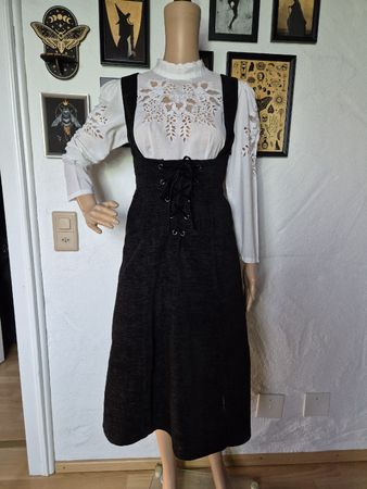 Schwarzer Rock mit Träger Gothic Gr. UK 6 / XS